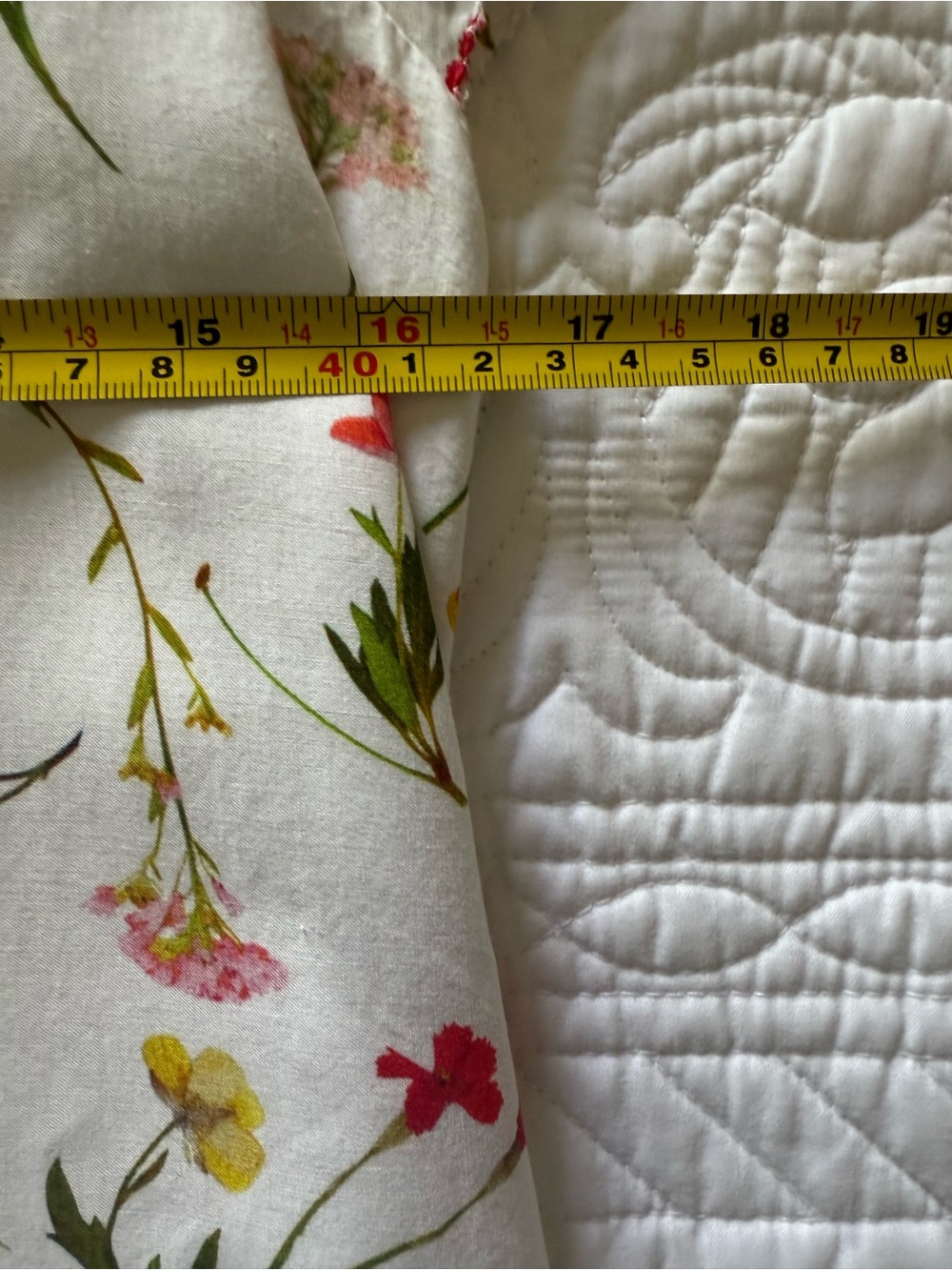 ecru White Floral Notch-Neck Short Sleeve Blouse - Picture 5 of 6